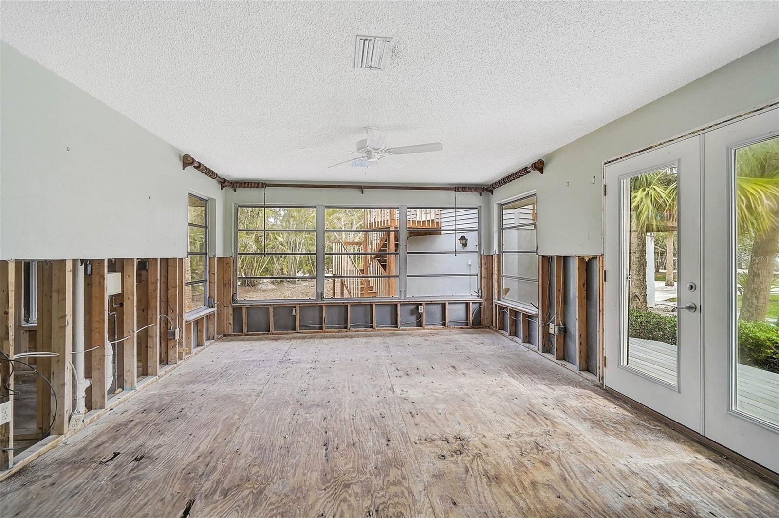 SARASOTA BEACH - Land