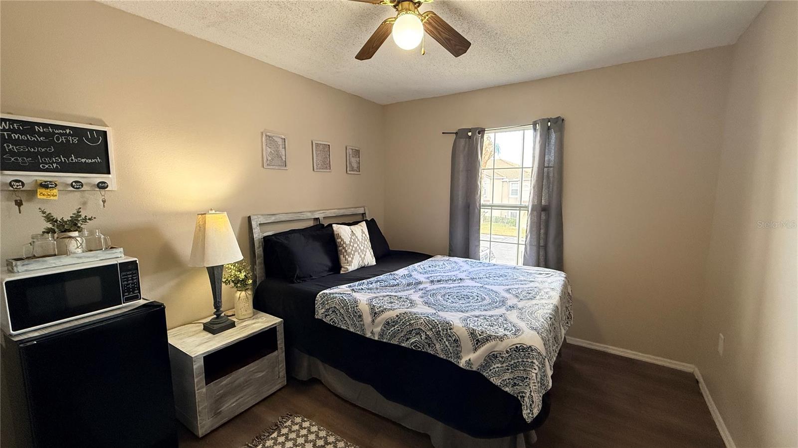 FAIRWAY GLEN AT MEADOW WOODS CONDO - Residential