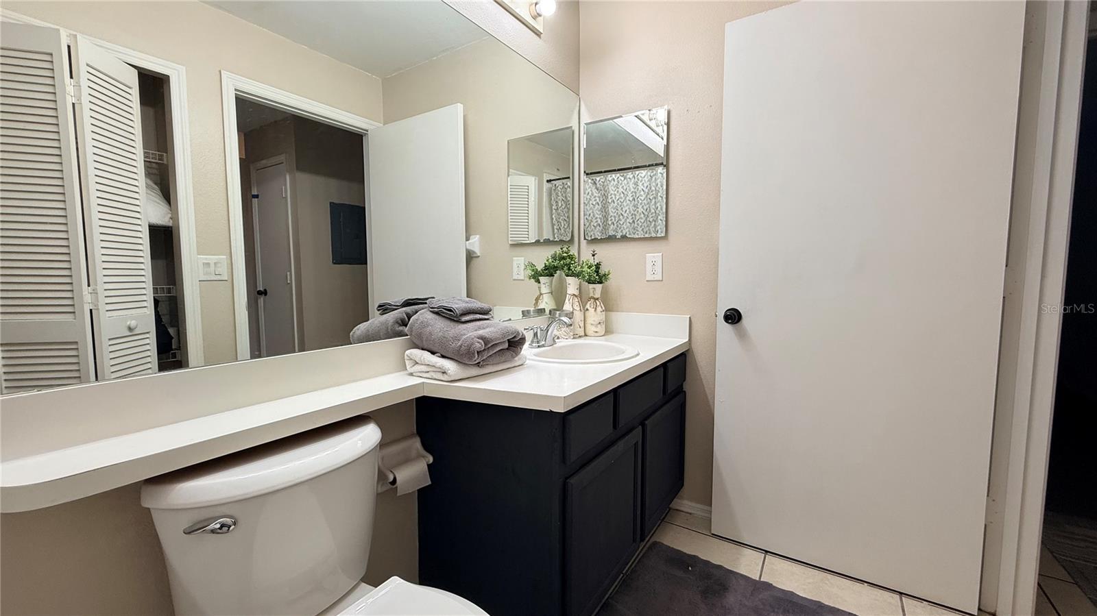 FAIRWAY GLEN AT MEADOW WOODS CONDO - Residential