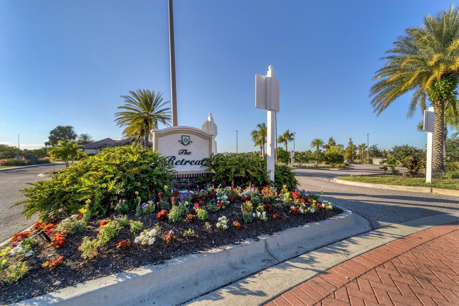 COUNTRY CLUB EAST AT LAKEWD RNCH YY1-4 - Residential