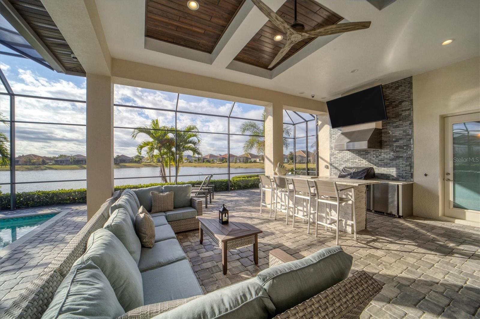 COUNTRY CLUB EAST AT LAKEWD RNCH YY1-4 - Residential