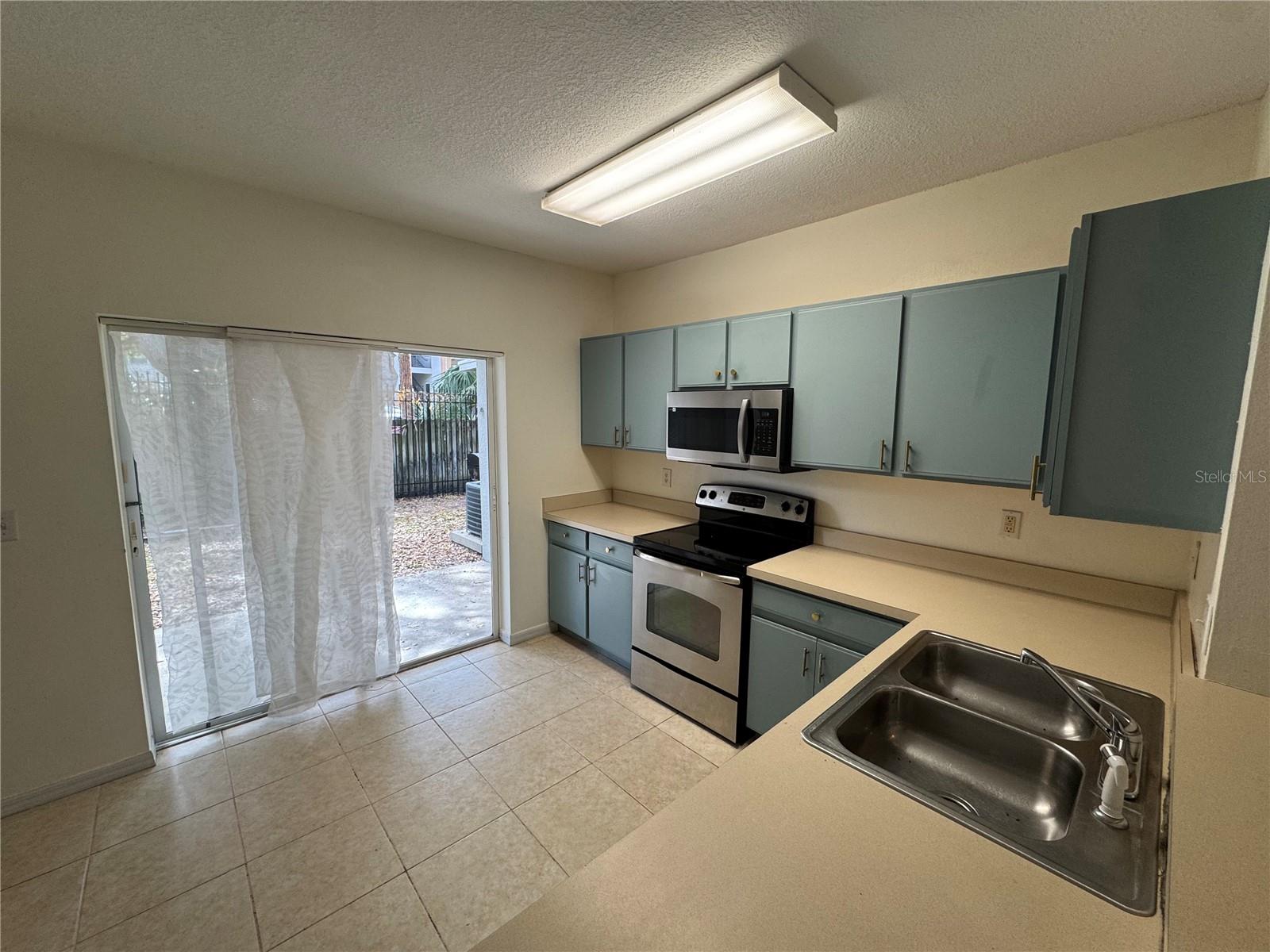 OSPREY RUN TWNHMS PH 2 - Residential Lease