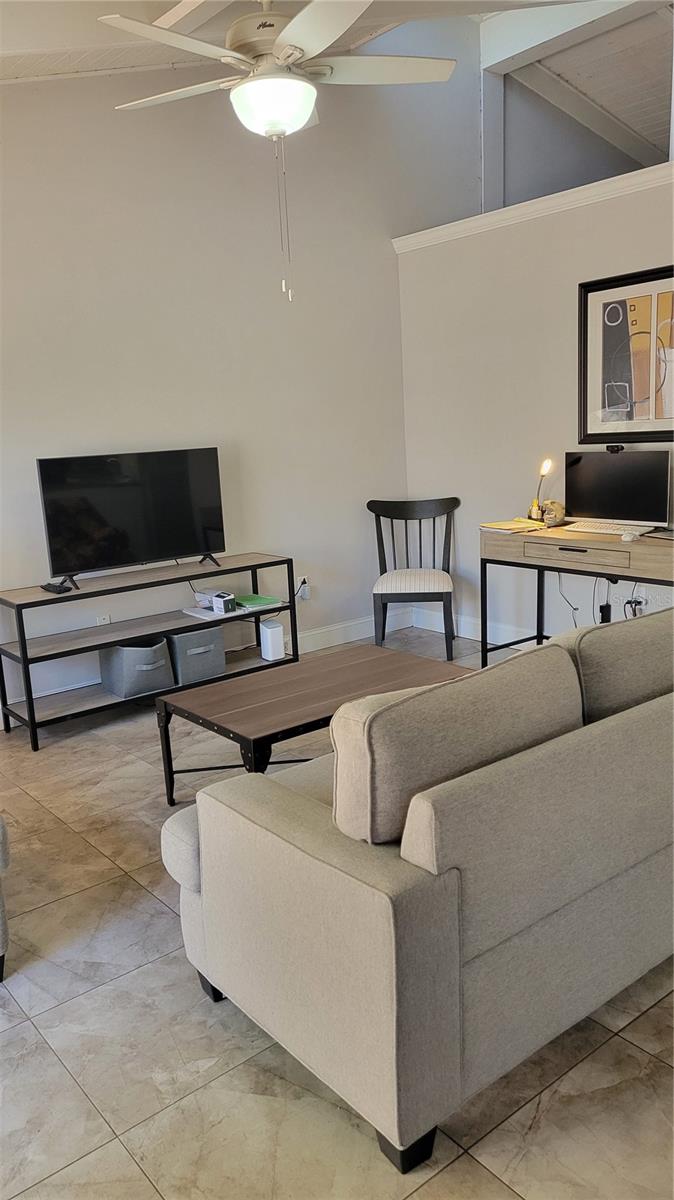 JEFFERSON CLUB - Residential Lease