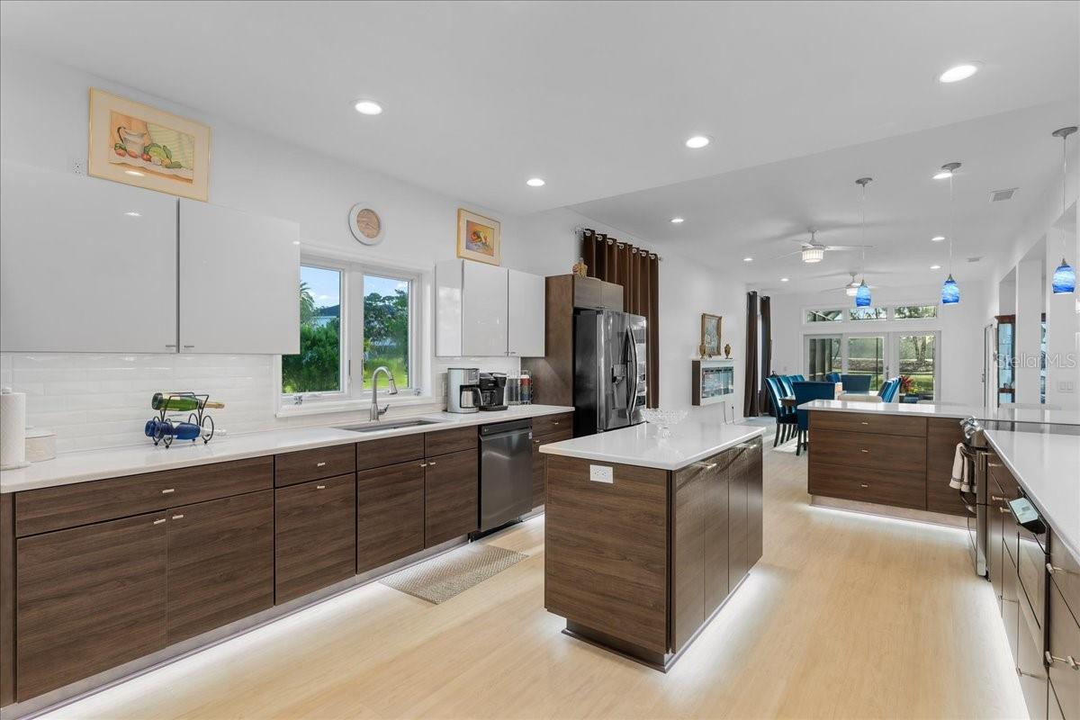 13 BAY POINT DRIVE
