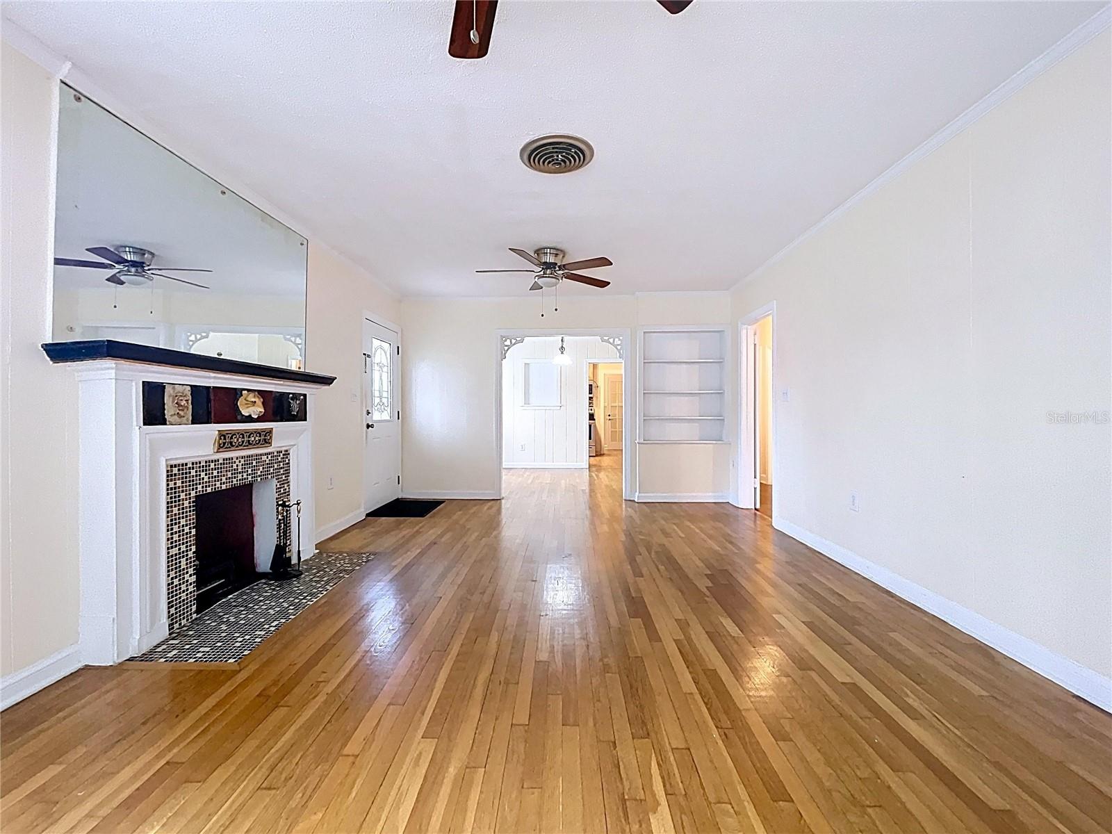 HULL LAURA V ADD - Residential