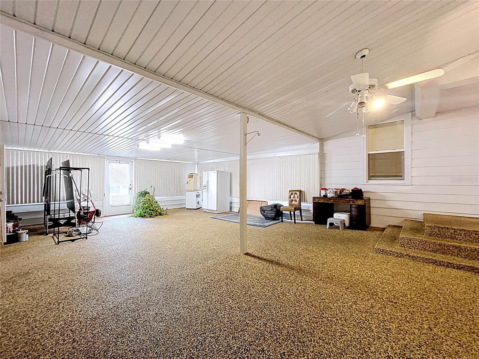 HULL LAURA V ADD - Residential