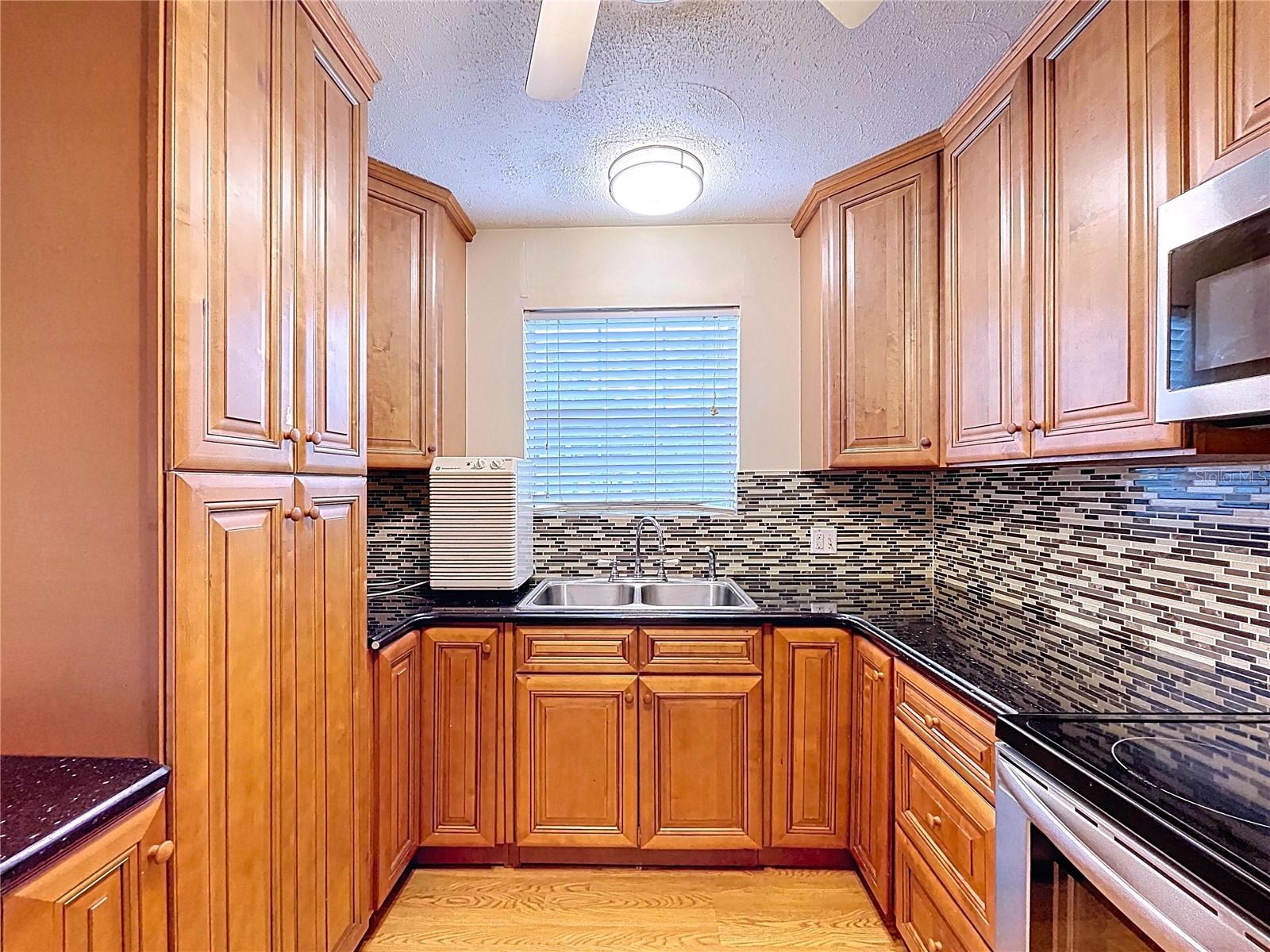 HULL LAURA V ADD - Residential