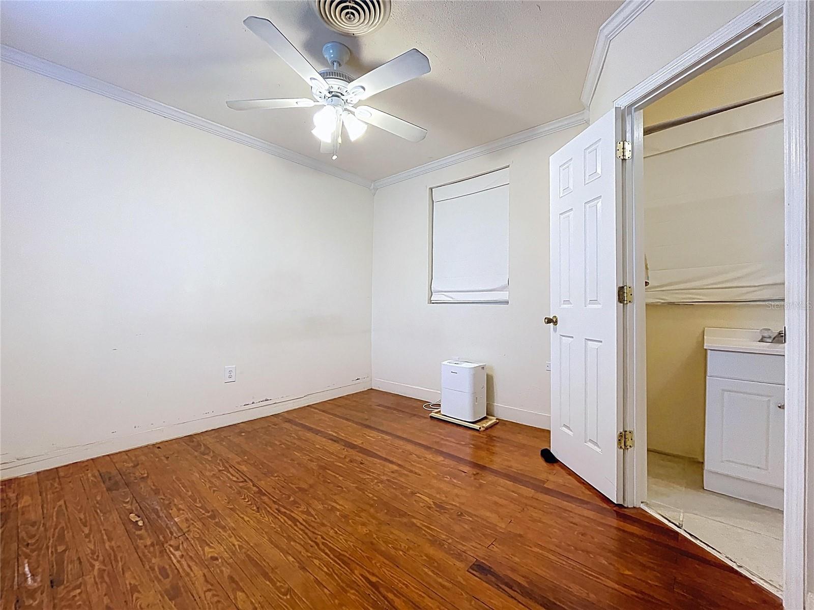 HULL LAURA V ADD - Residential