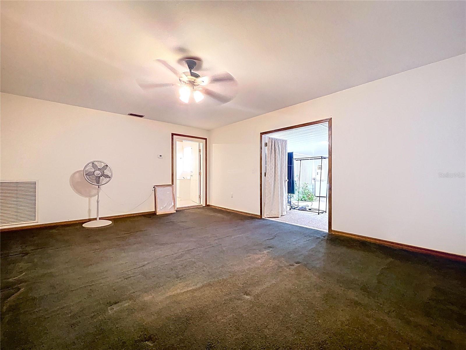 HULL LAURA V ADD - Residential