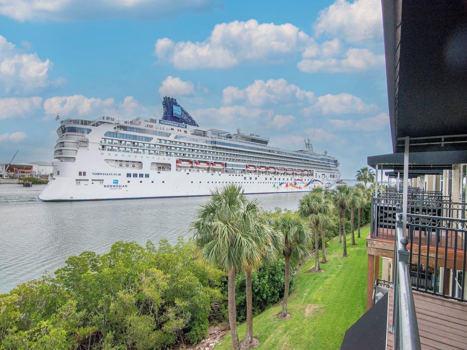 HARBOURSIDE AT HARBOUR ISLAND - Residential Lease