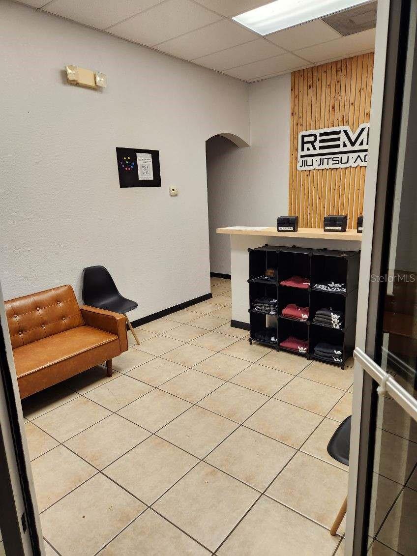 SANDHILL GARDEN PK/COMMERCE - Commercial Lease