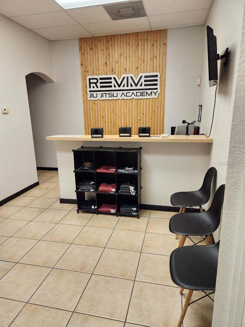 SANDHILL GARDEN PK/COMMERCE - Commercial Lease