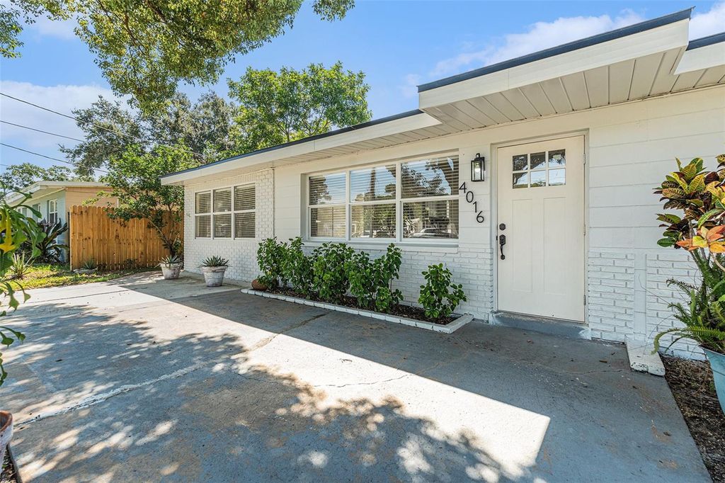 Photo of 4016 W Montgomery Terrace, Tampa, FL 33616 (MLS # TB8429578)