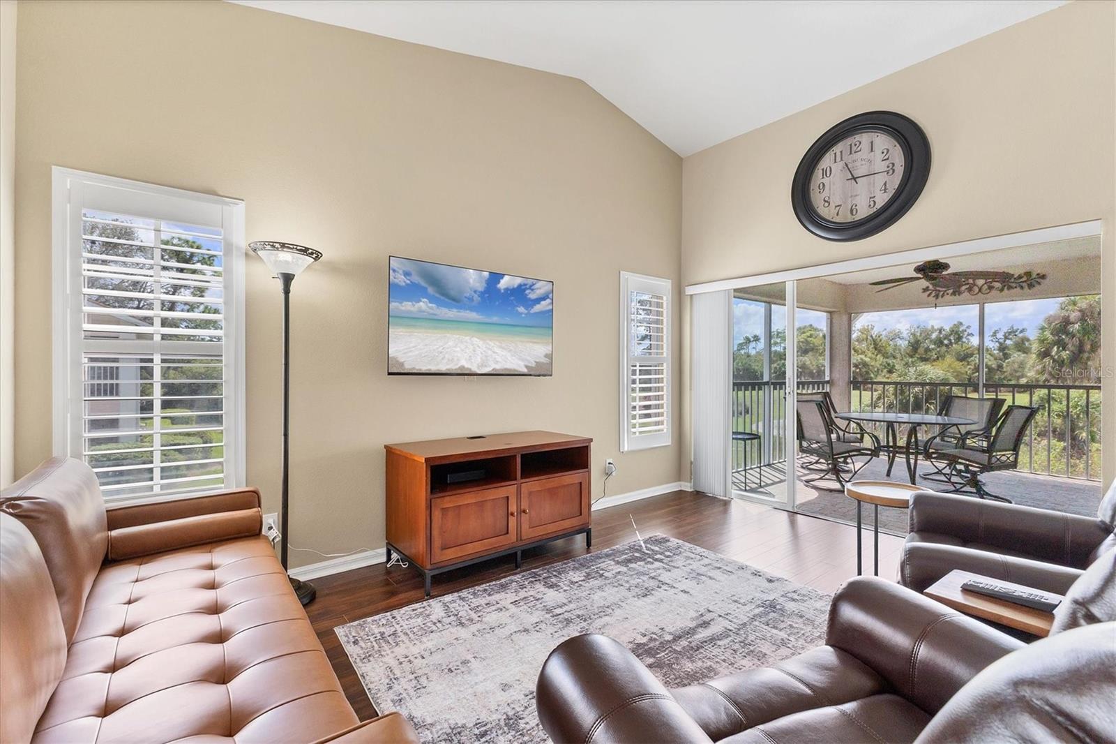 803 MONTROSE DRIVE 201