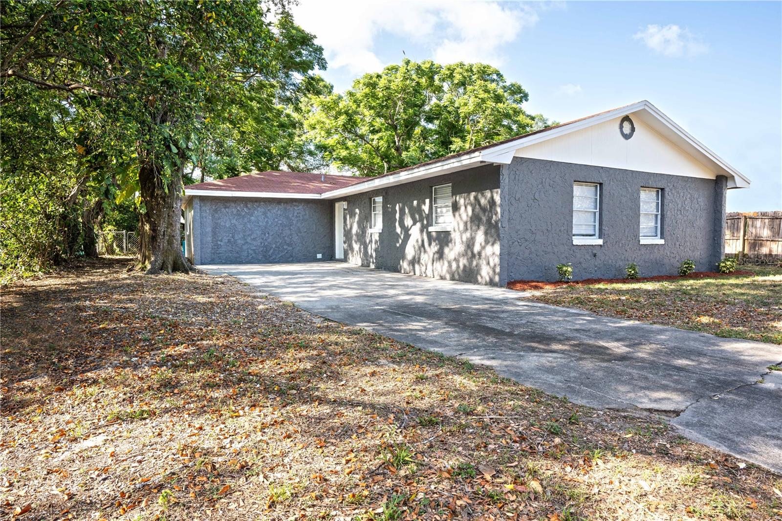 Check out this beautifully update home with a large backyard. Updates include new flooring, new paint inside and out, updated kitchen, bathrooms and so much more. Truly turnkey and ready for its new owners. Conveniently located near Hwy 60 and Hwy 27, restaurants, shopping and more. This is priced to sell and will not last. Schedule your showing today!