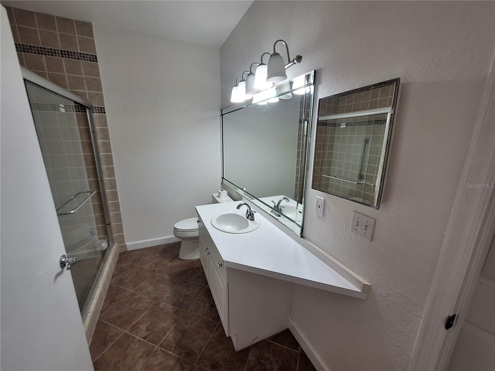 SERENADE ON PALMER RANCH - Residential Lease