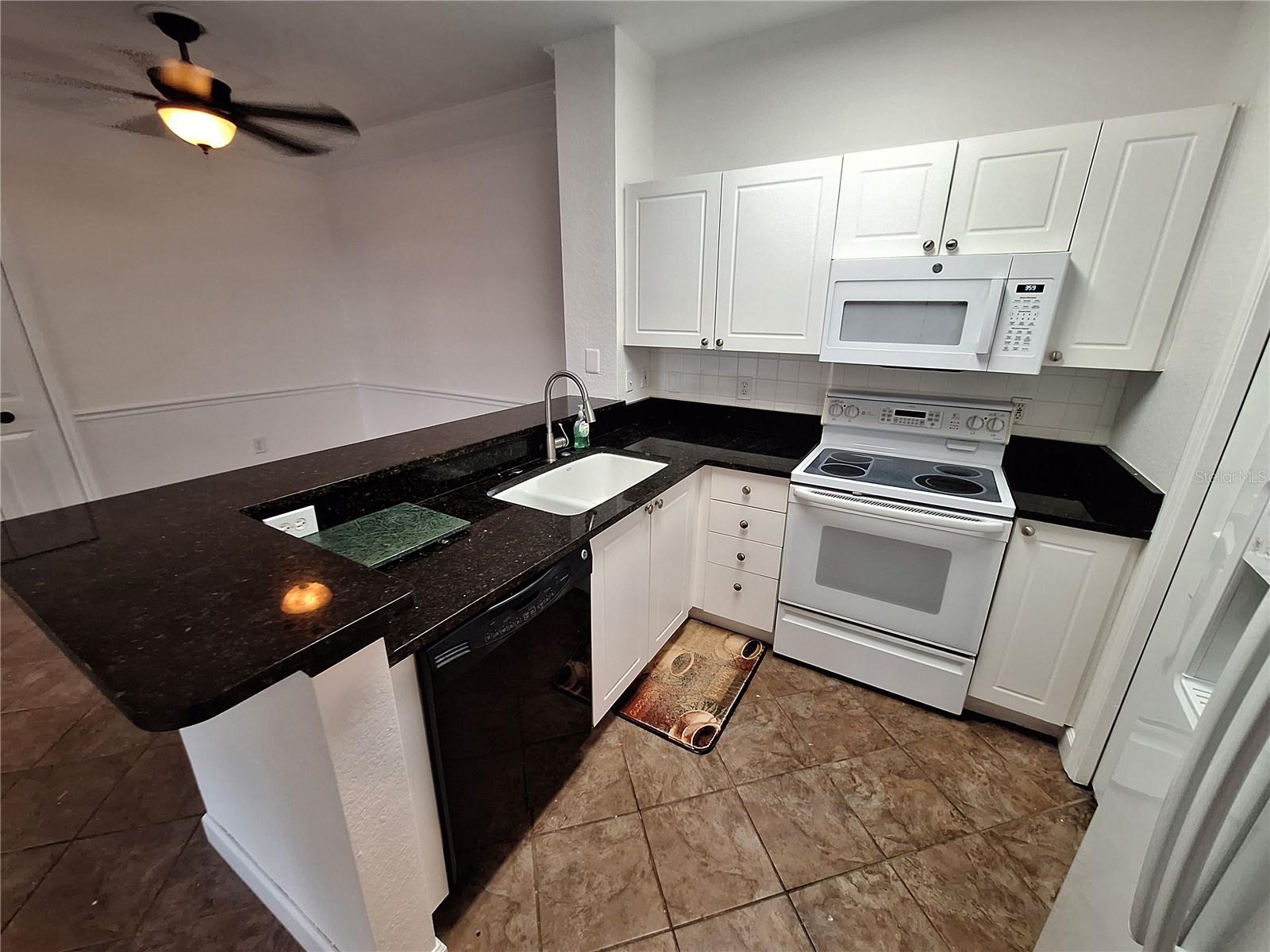 SERENADE ON PALMER RANCH - Residential Lease