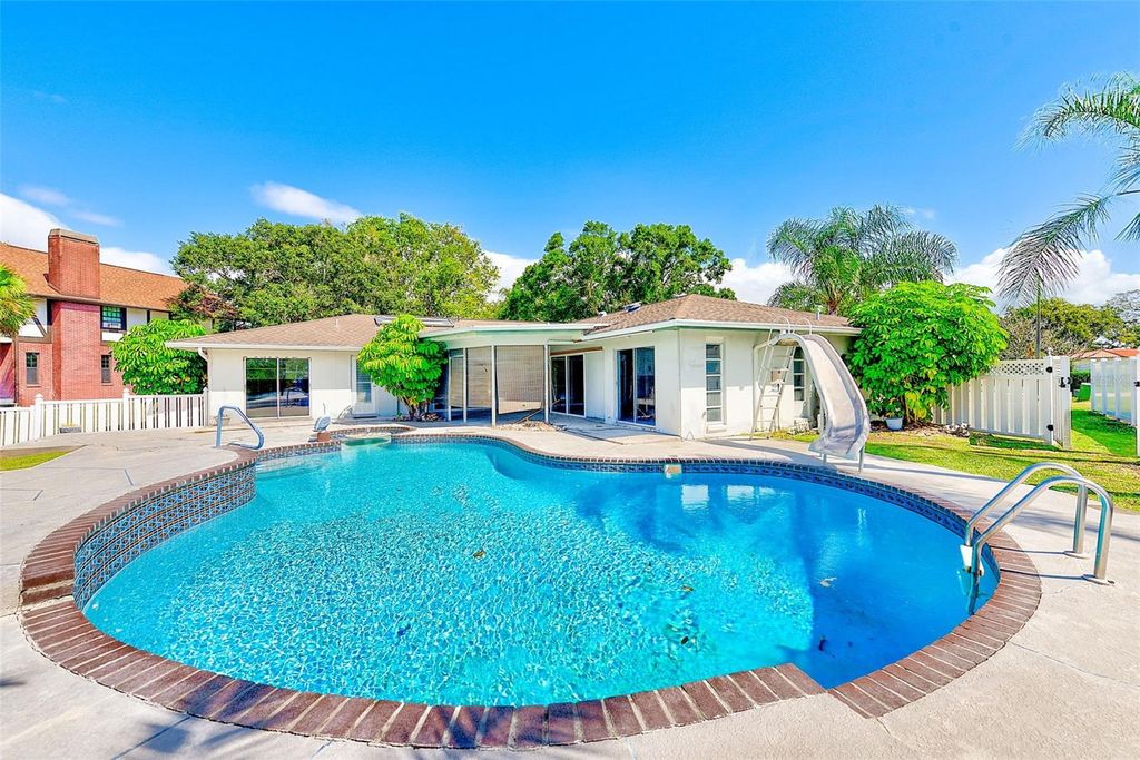 Photo of 2441 Roberta Lane, Clearwater, FL 33764 (MLS # TB8438950)