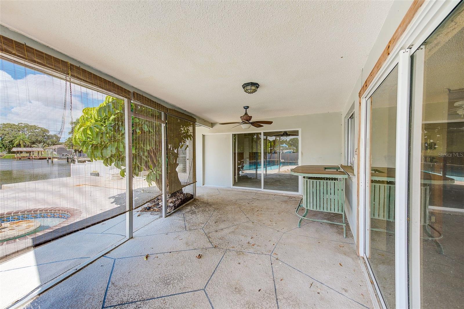 SHARON OAKS - Residential