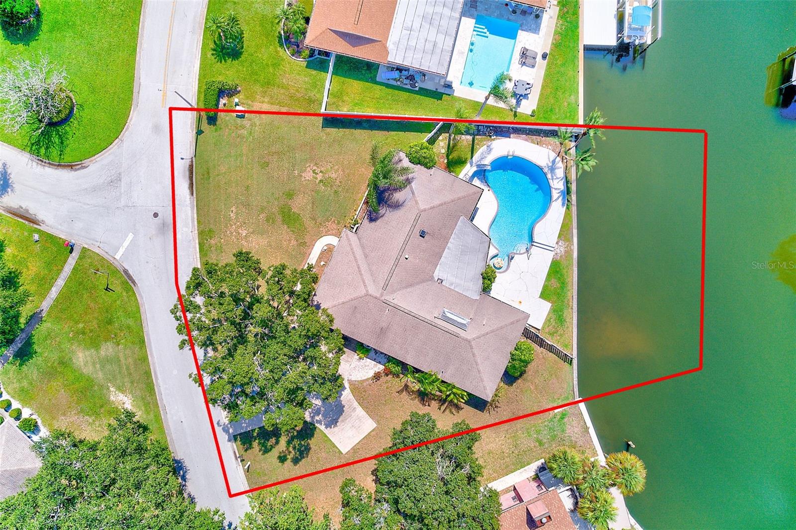 SHARON OAKS - Residential