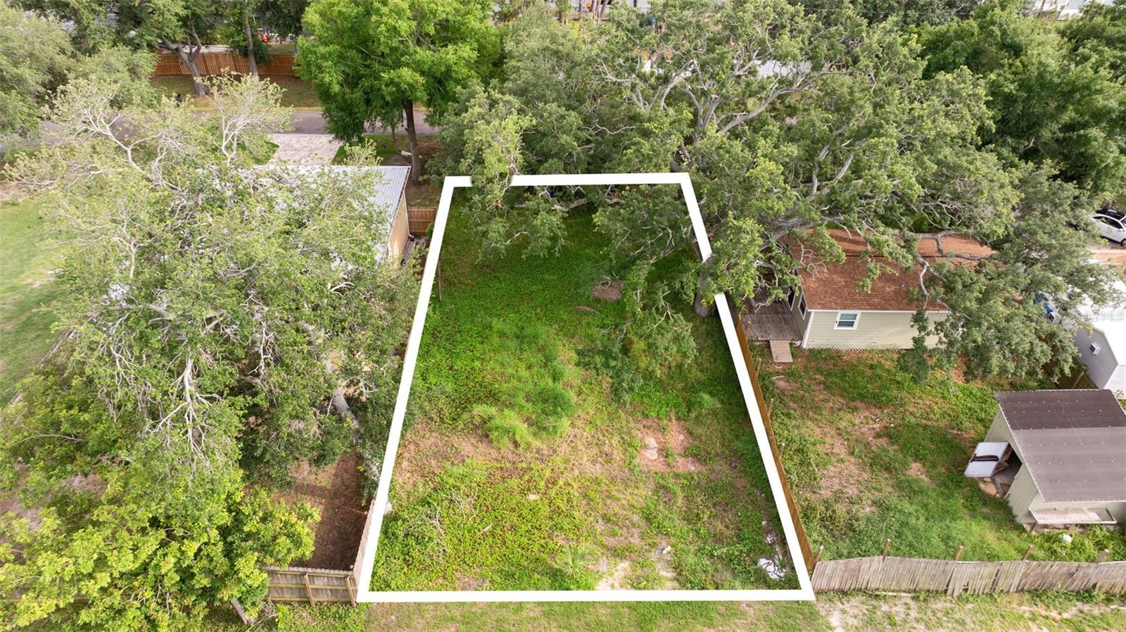 3233 LAUREL AVENUE