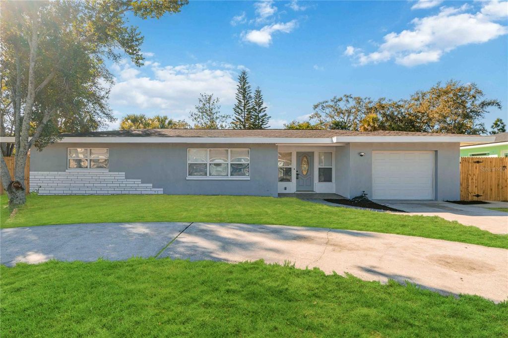 Photo of 540 Milwaukee Avenue, Dunedin, FL 34698 (MLS # TB8473491)