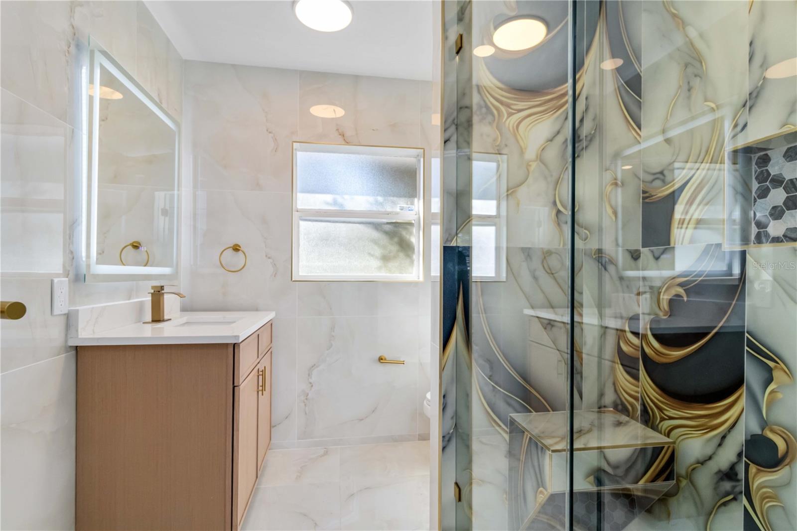 PLEASANT VIEW TERRACE 3RD ADD - Residential