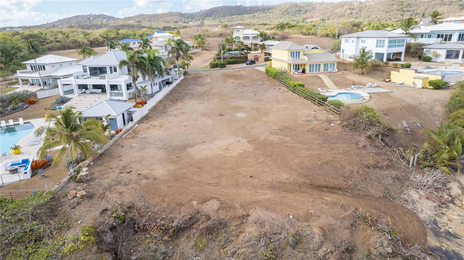 6 BEACH VILLAGE