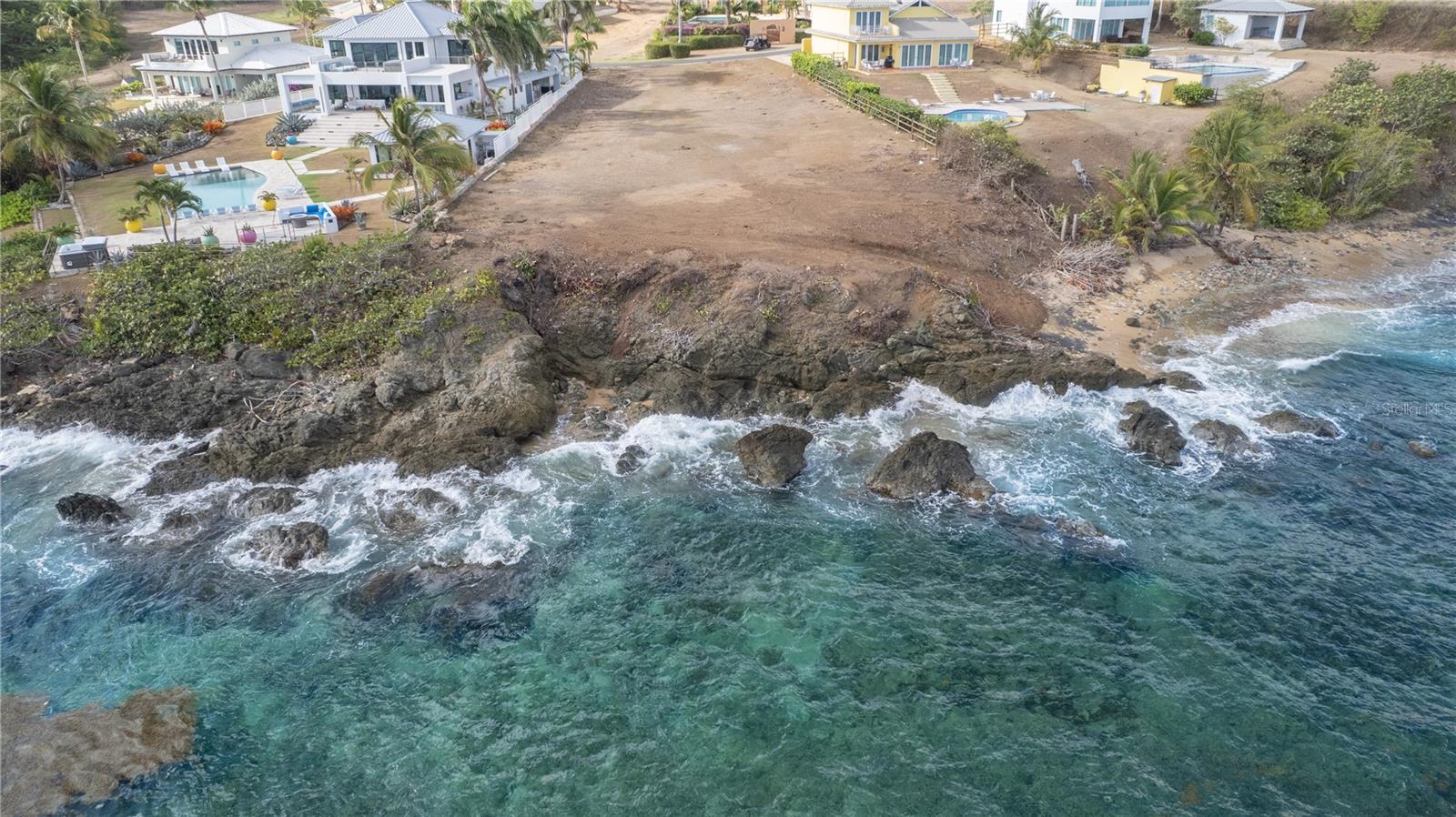 6 BEACH VILLAGE
