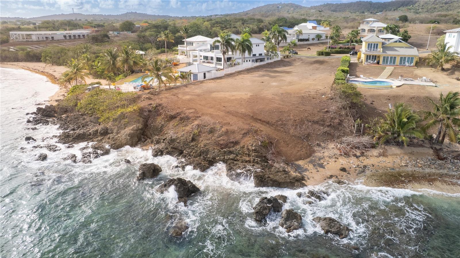 6 BEACH VILLAGE