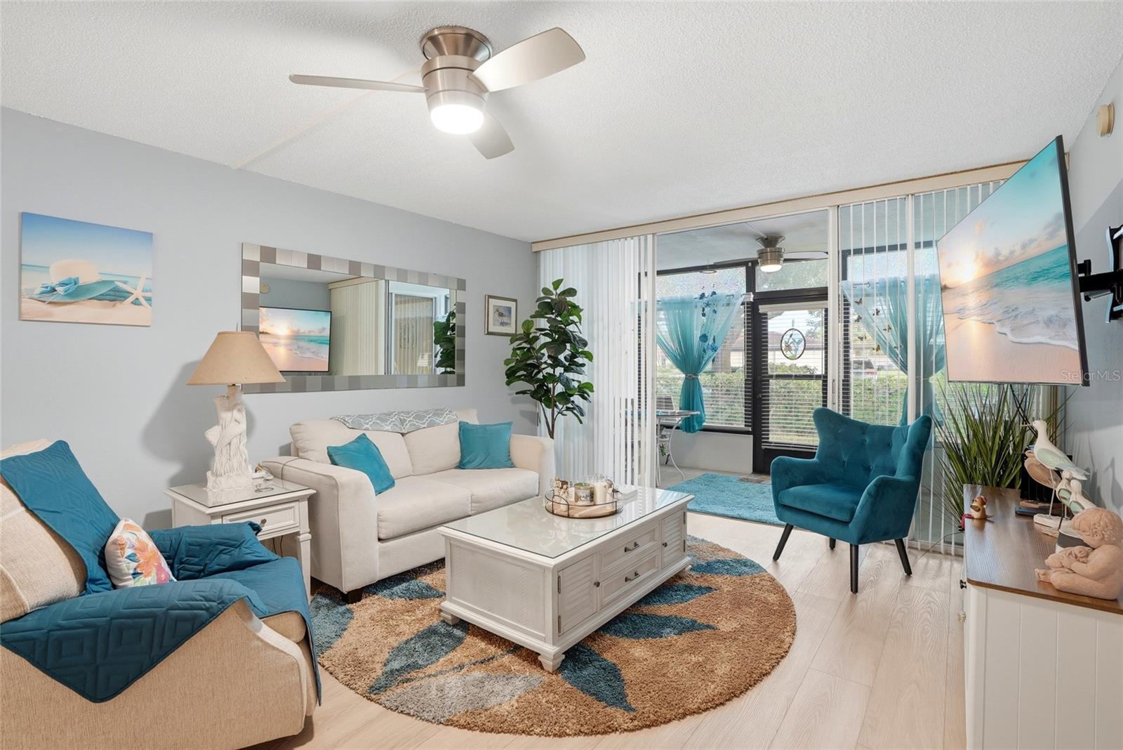 VILLAS DE GOLF CONDO - Residential