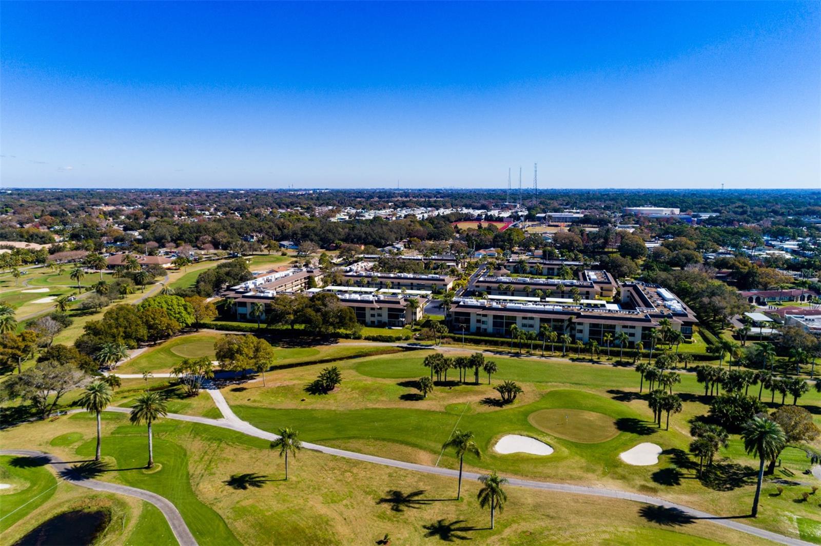 VILLAS DE GOLF CONDO - Residential