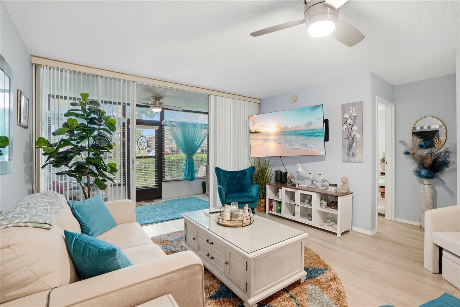 VILLAS DE GOLF CONDO - Residential