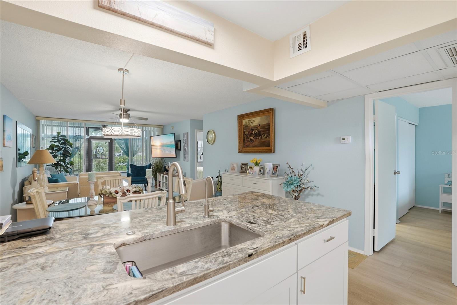 VILLAS DE GOLF CONDO - Residential