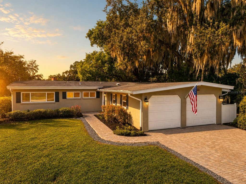 Photo of 2434 Trace Ave, Belle Isle, FL 32809 (MLS # G5116307)