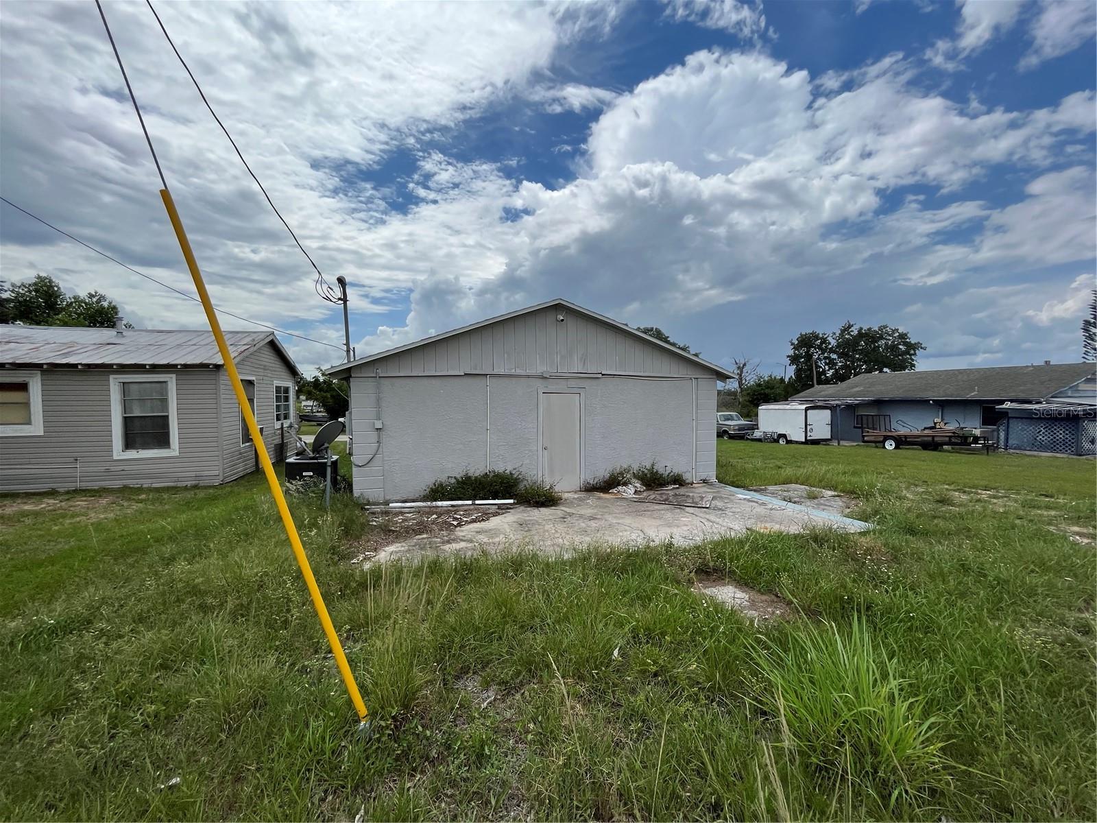 852 SHIRLEY STREET