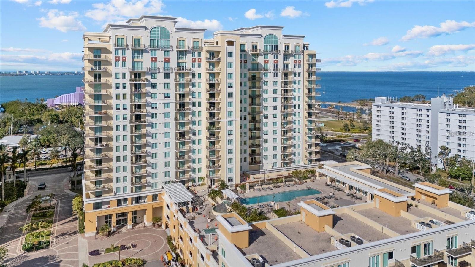 ALINARI - Residential Lease