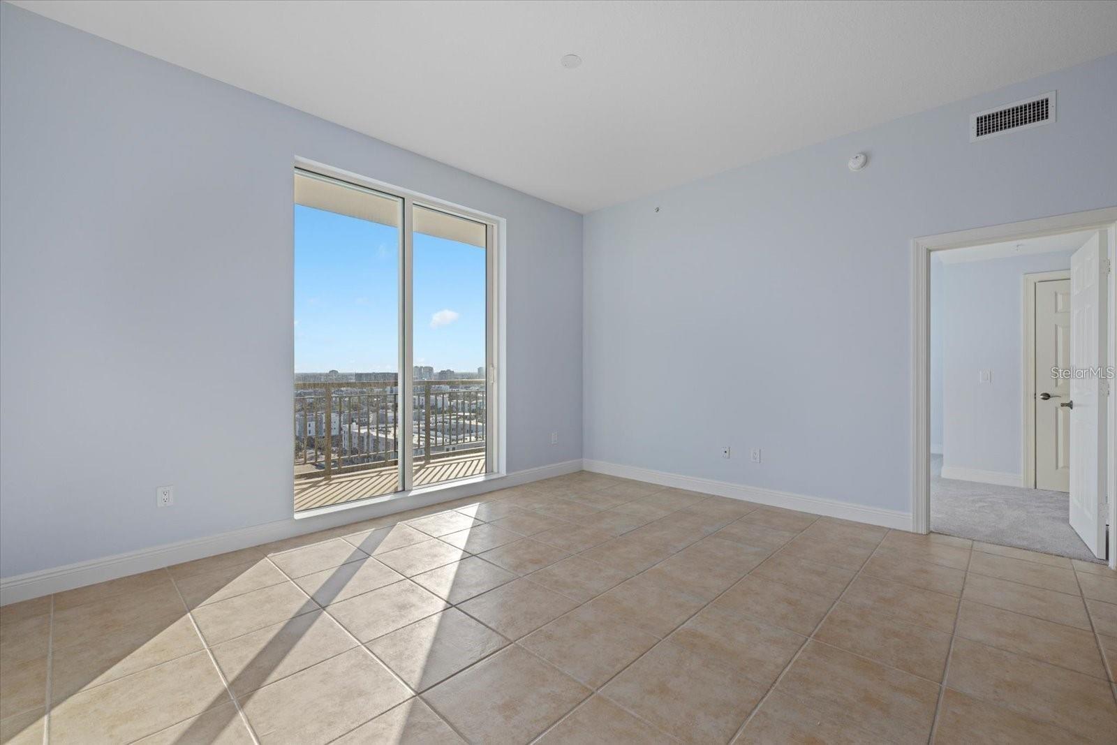 ALINARI - Residential Lease
