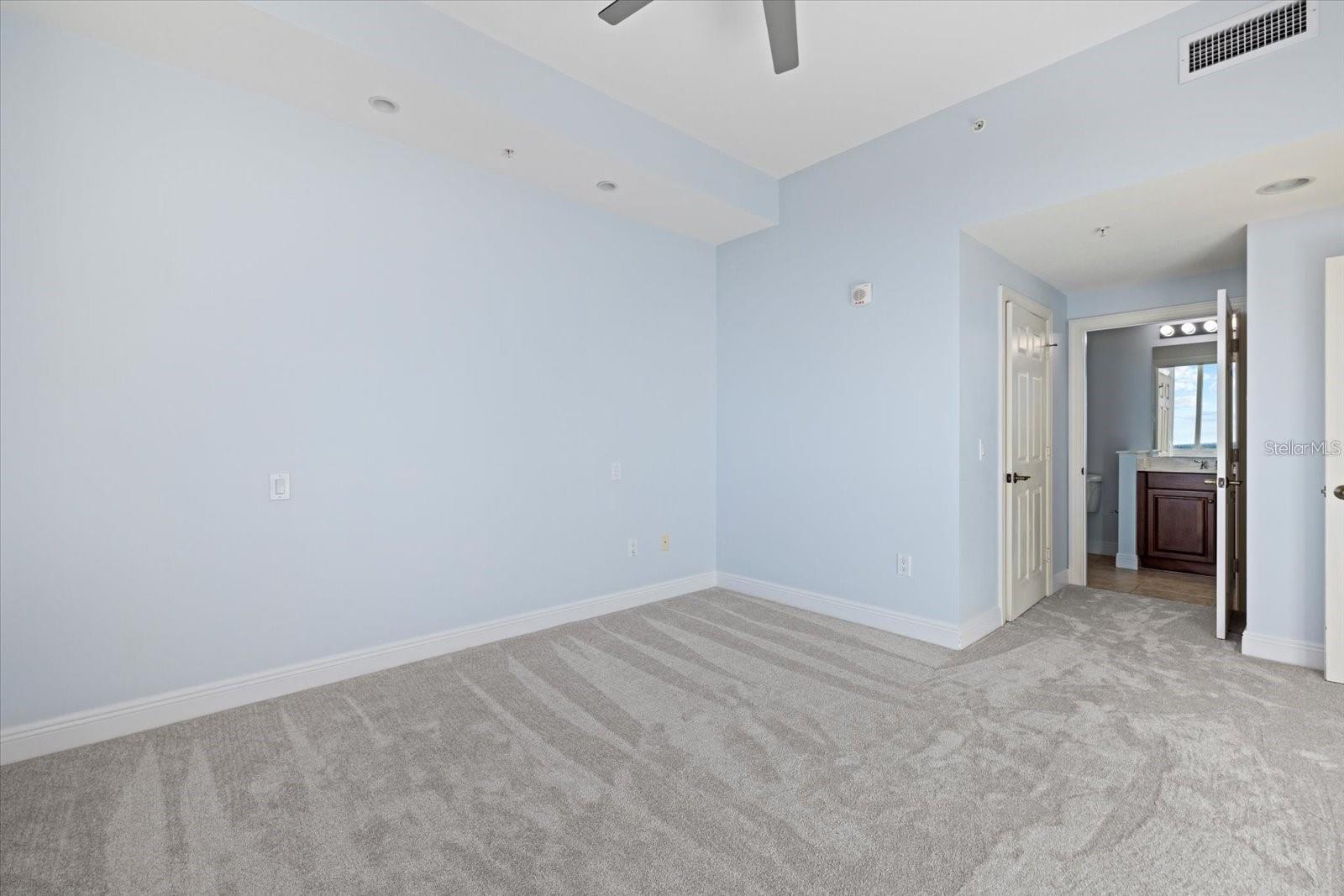 ALINARI - Residential Lease