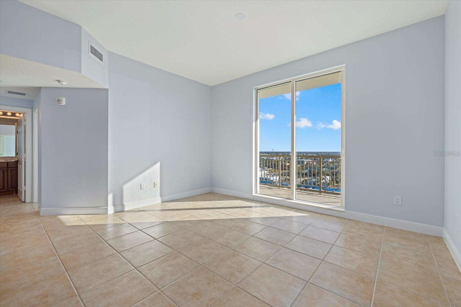 ALINARI - Residential Lease