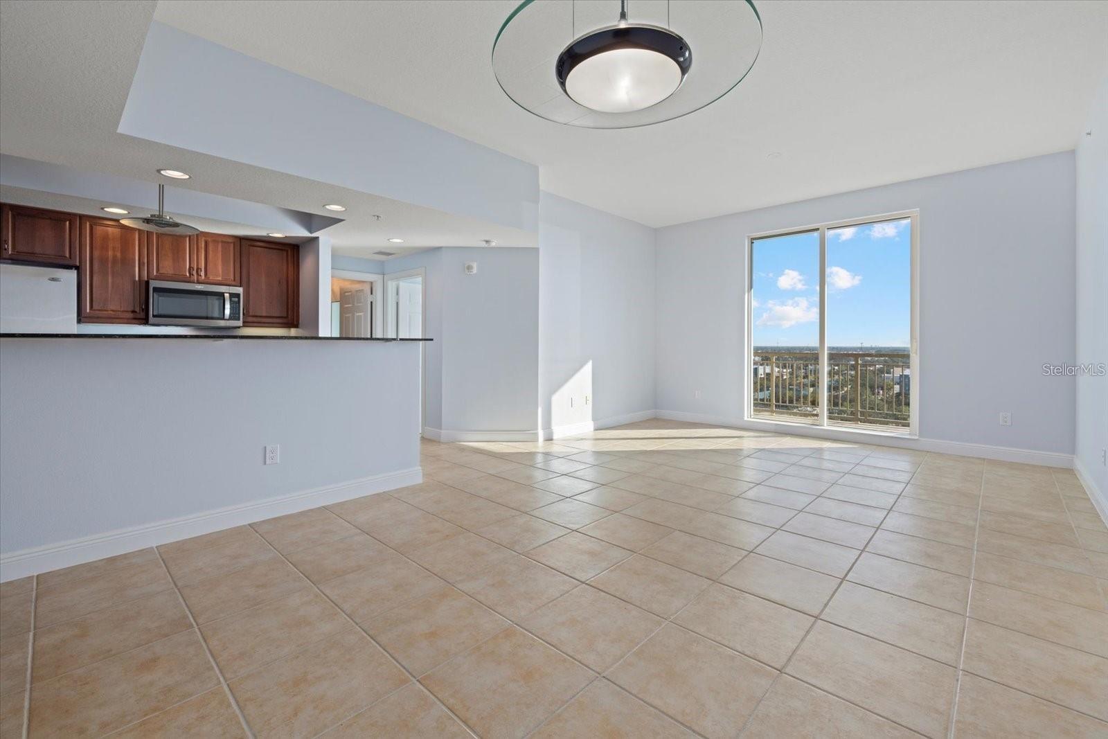 ALINARI - Residential Lease