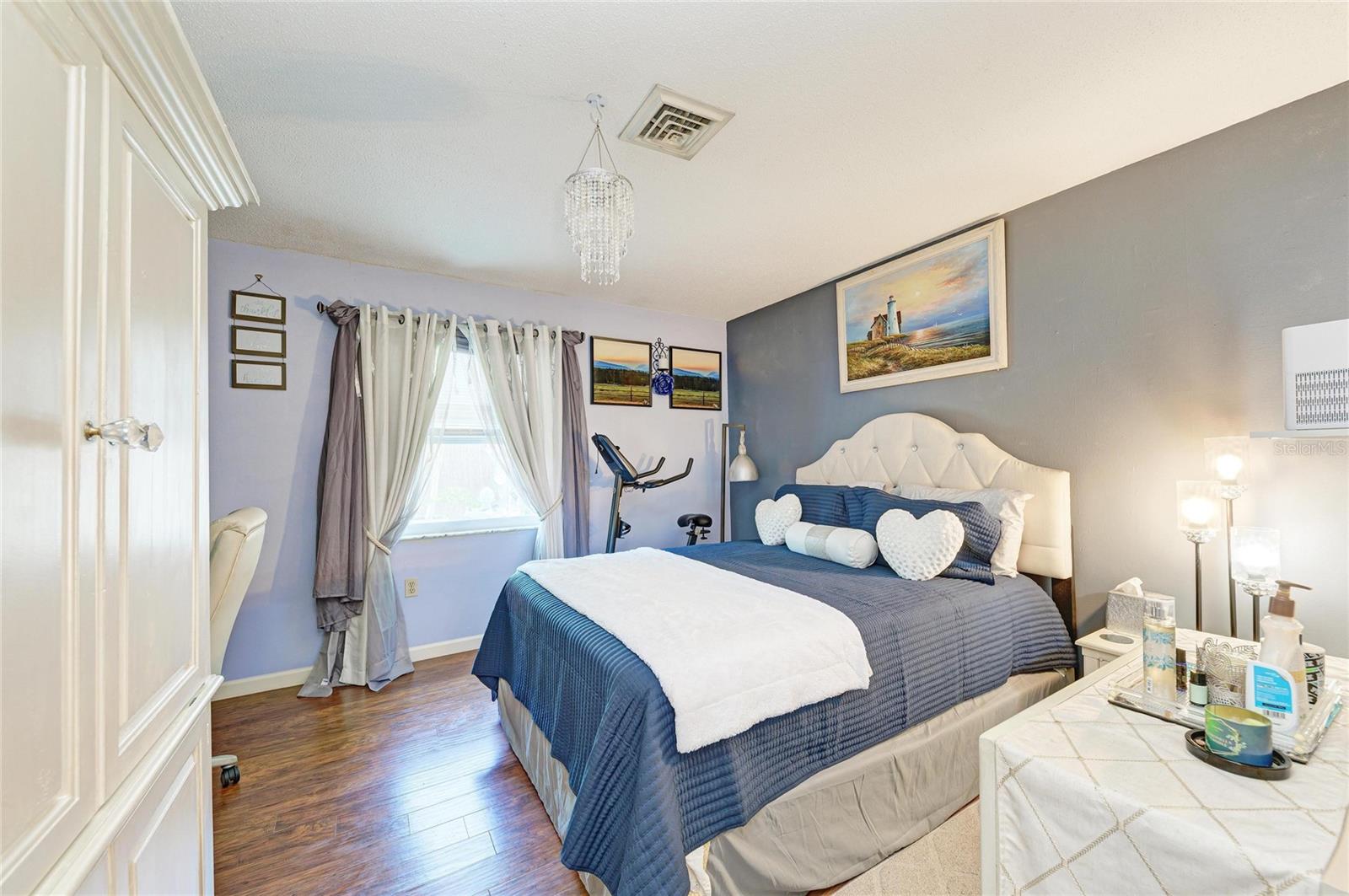 LAS CASAS CONDO - Residential