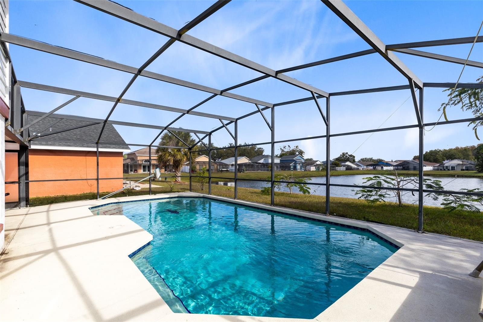 204 HIDDEN SPRINGS CIRCLE