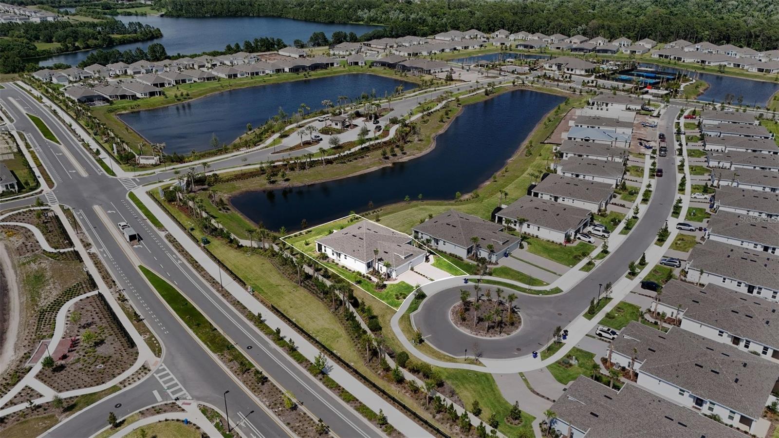 ESPLANADE AT CENTER LAKE RANCH PH 1 - Residential
