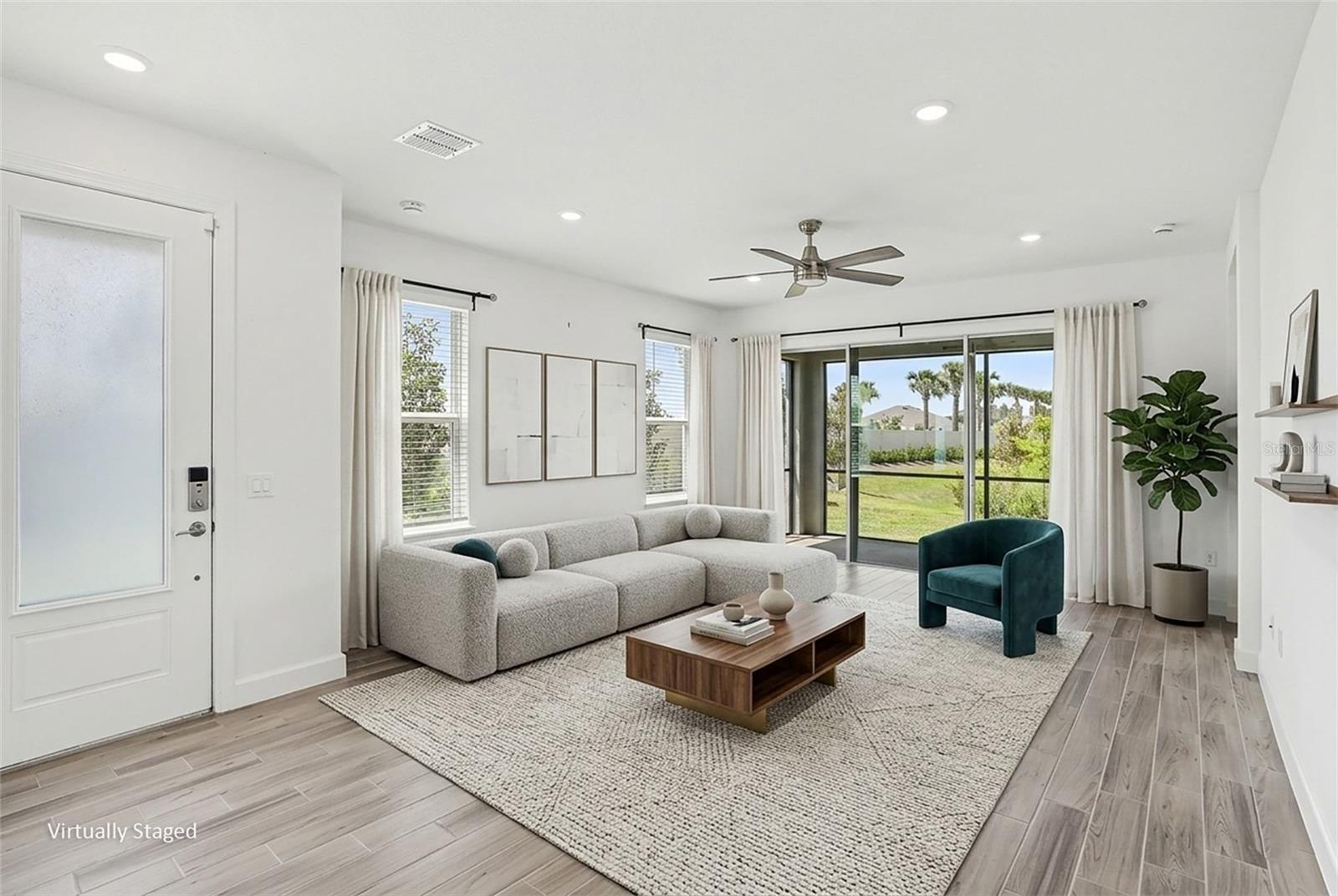 ESPLANADE AT CENTER LAKE RANCH PH 1 - Residential