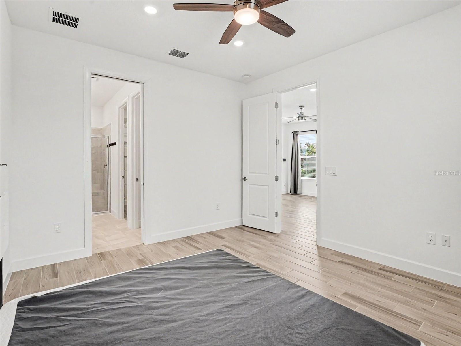 ESPLANADE AT CENTER LAKE RANCH PH 1 - Residential