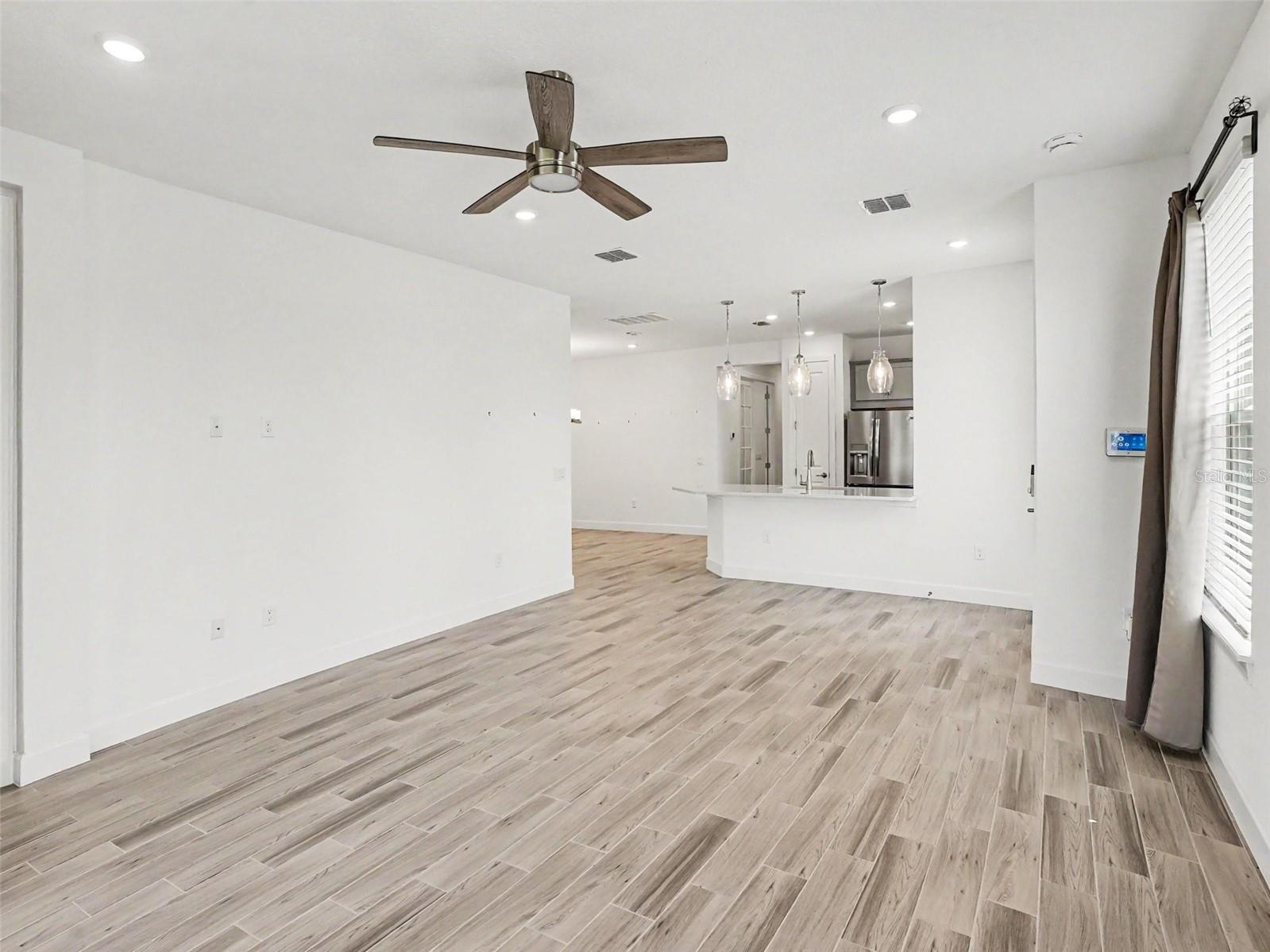 ESPLANADE AT CENTER LAKE RANCH PH 1 - Residential