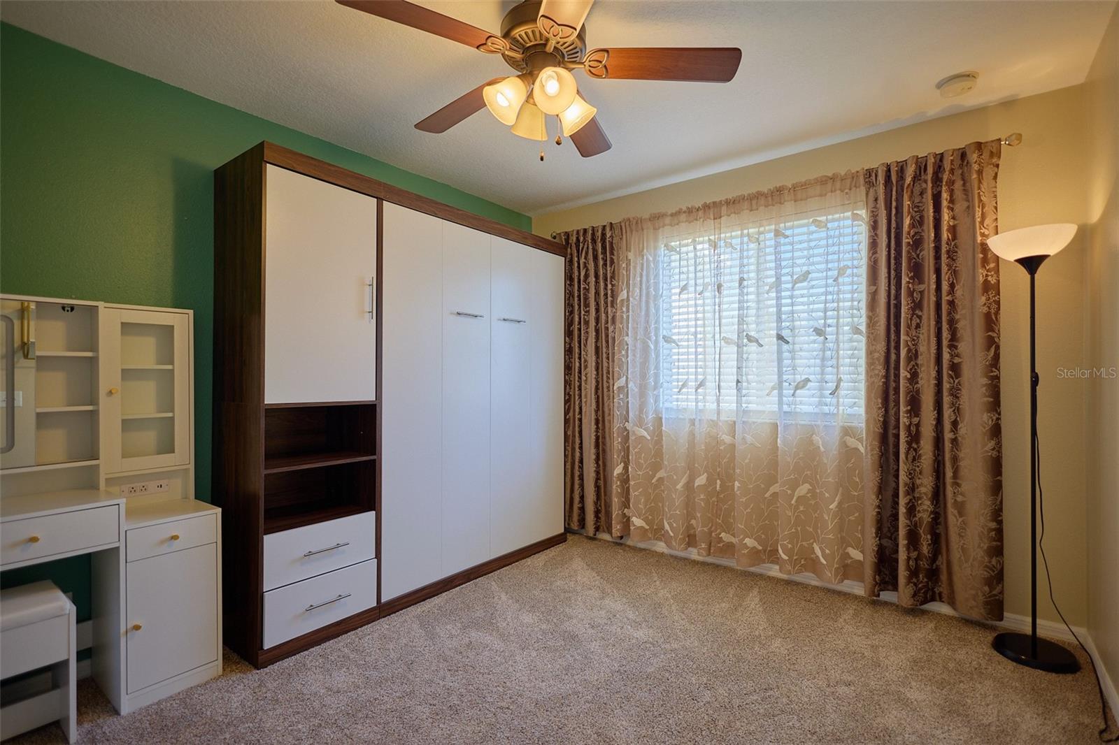 SUNSET POINTE TWNHMS - Residential