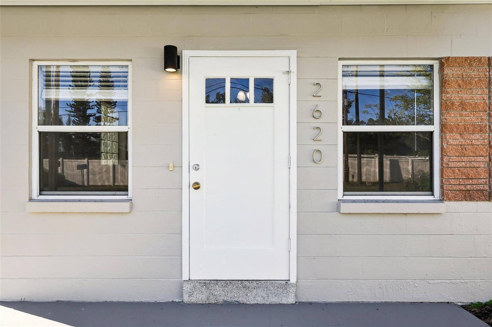 2620 HAWTHORNE STREET