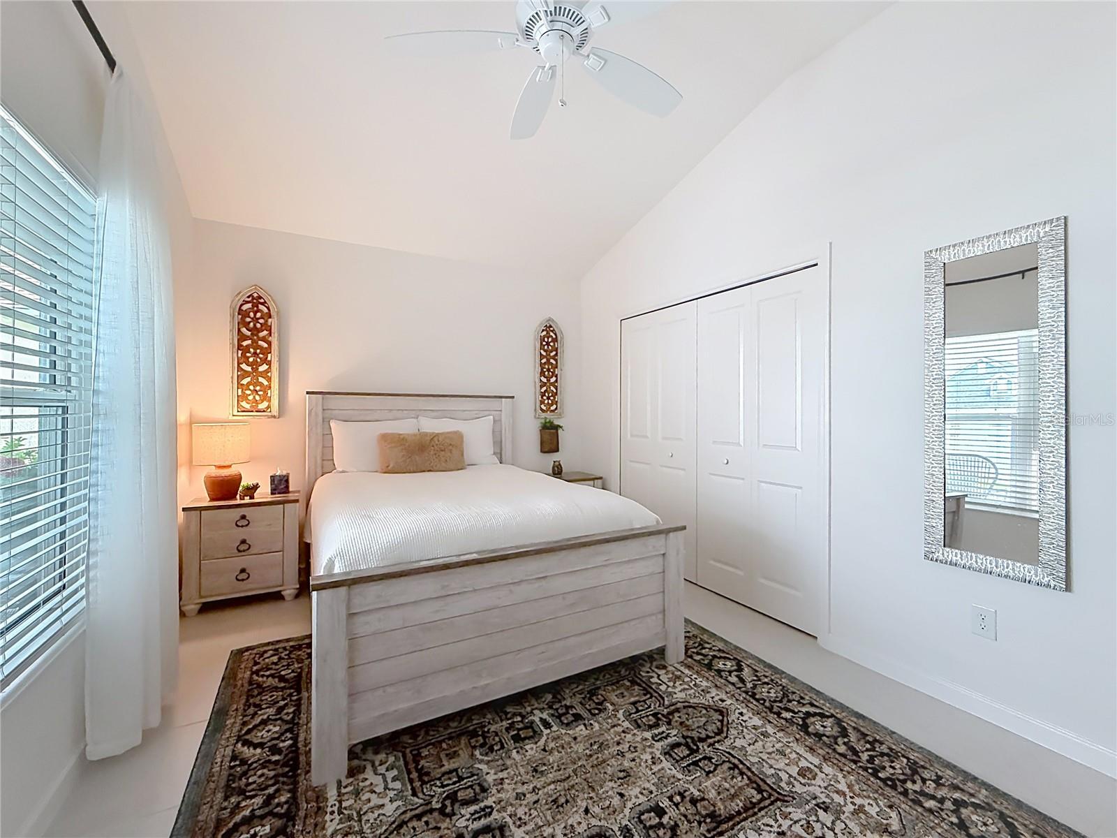 VILLAGES/SOUTHERN OAKS UN 90 - Residential